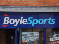 Betting giant rewards problem gamblers