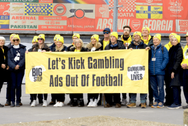 125,000 tell PM to kick gambling adverts out of football