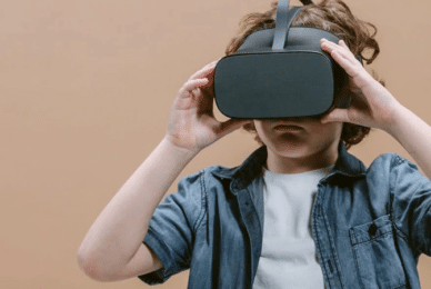 Kids exposed to ‘massive grooming problem’ in VR platforms