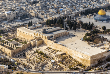 2,700-year-old biblical seal unearthed in Jerusalem