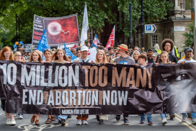 7,000 march for life in London