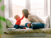 Seven-in-ten Irish mums want to stay at home to bring up children