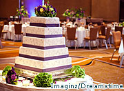 US: Bakery investigated over gay wedding cake refusal